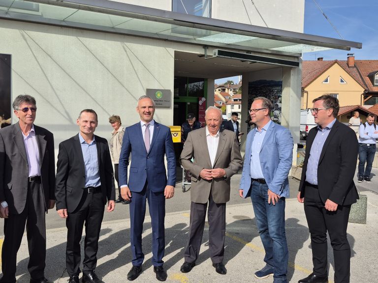 kmetijski-minister-janez-cigler-kralj-ob-obisku-kmetijske-zadruge-trebnje-krka