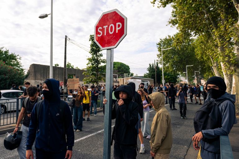 protesti, dijaki, franci