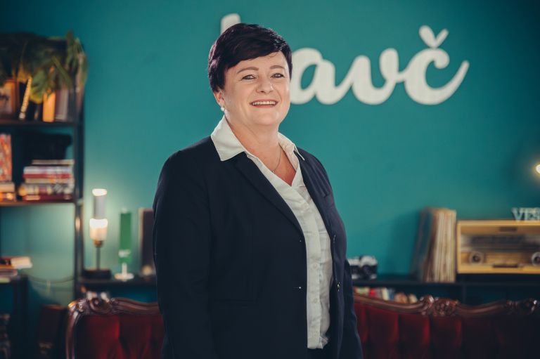martina-vidonja, kavč, podkast