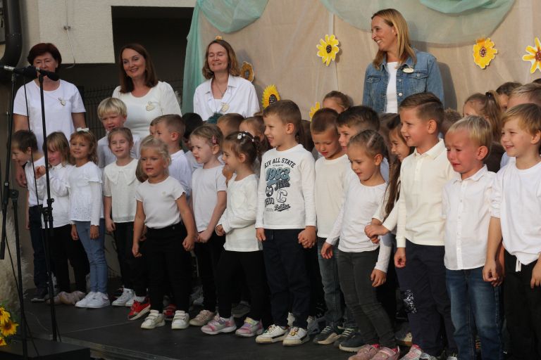 odprtje-prizidka-k-vrtcu-labod