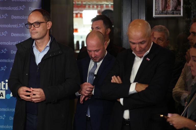 jansa logar vrtovec referendum