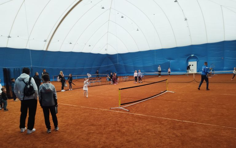 tenis_turnir_mladi.jpg