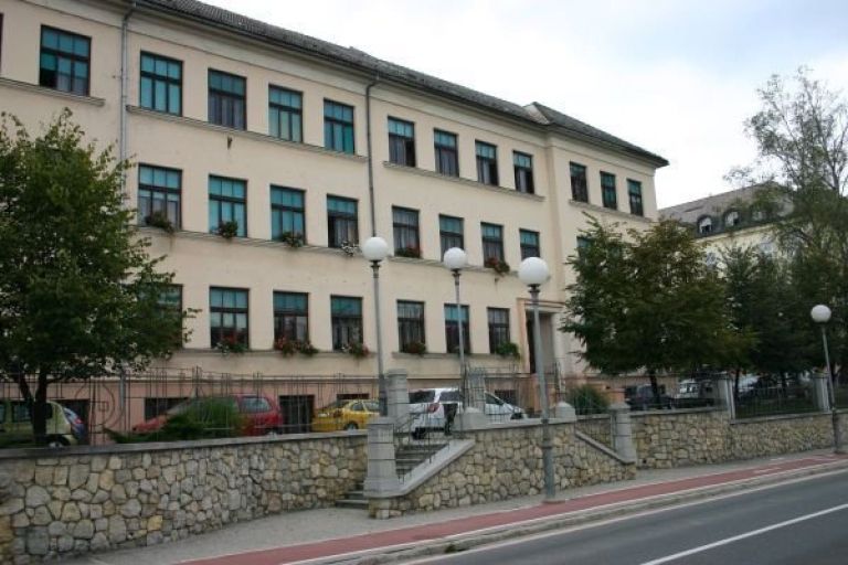 oš center.jpg