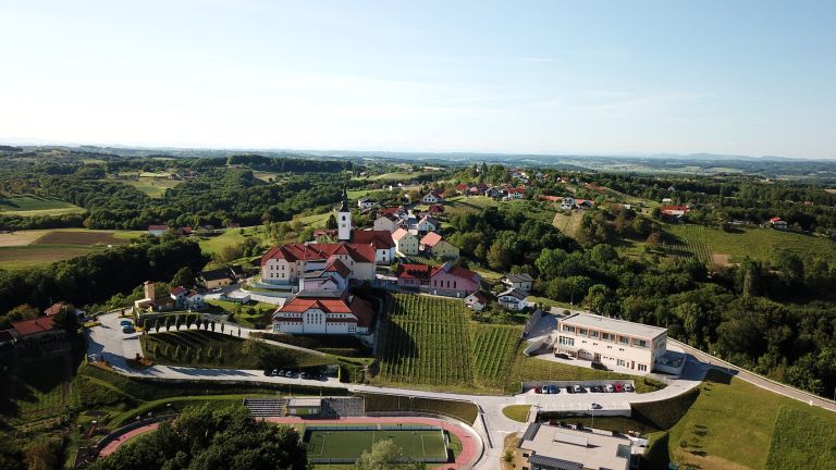 Občina DESTRNIK.jpg