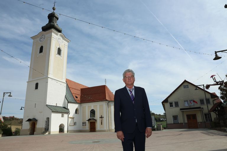 TRG-JUROVSKI DOL-Peter Škrlec-pl013.JPG