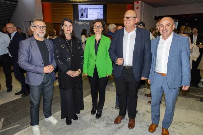 vseh pet direktorjev ZNM - foto Boštjan Pucelj.jpg