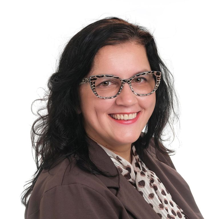 Janja Starc v krško župansko tekmo kot skupna kandidatka Preroda in SLS ...