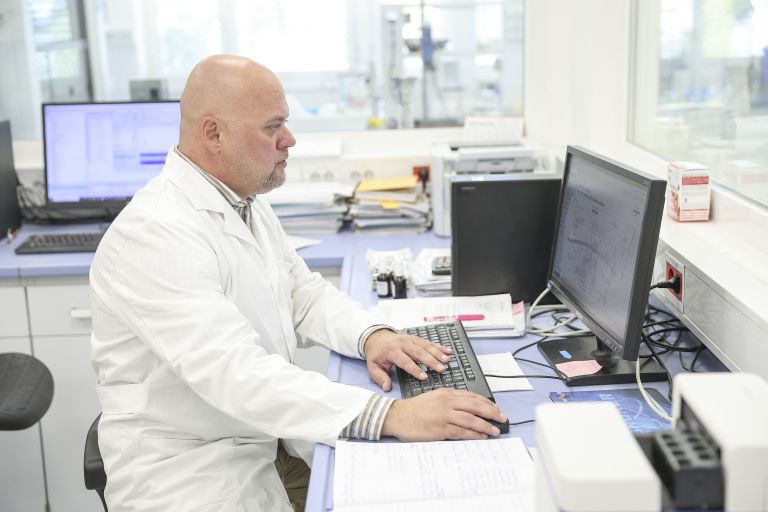 Rok Kopinč vodja raziskav in razvoja v Medexu_foto Jože Suhadolnik (Delo mediji).jpg