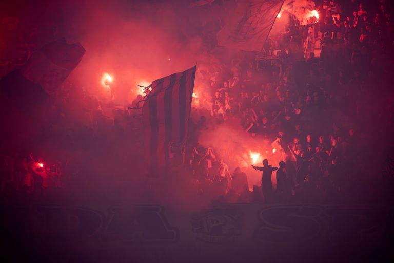 hajduk, ajax, pirotehnika.jpg
