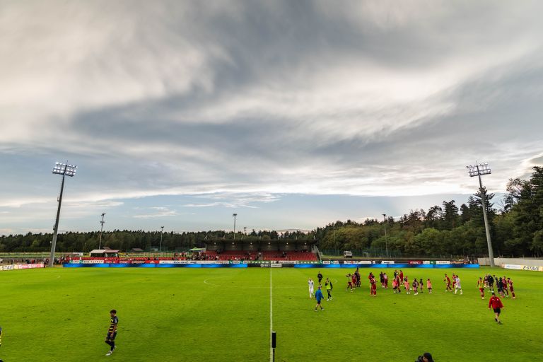 nogomet_NK_Aluminij_stadion.jpg