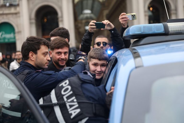 milano, protest, mladi.jpg