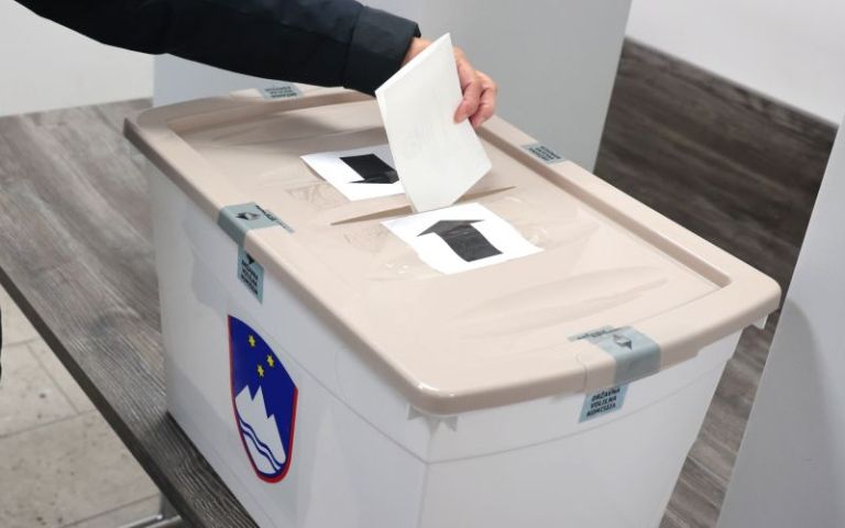 volilna skrinja.jpeg