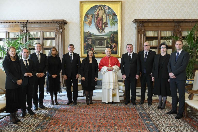 natasa pirc musar papez leon vatikan uprs.jpg