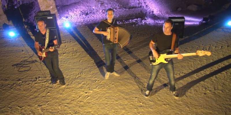 Trio Špica - Nikoli več