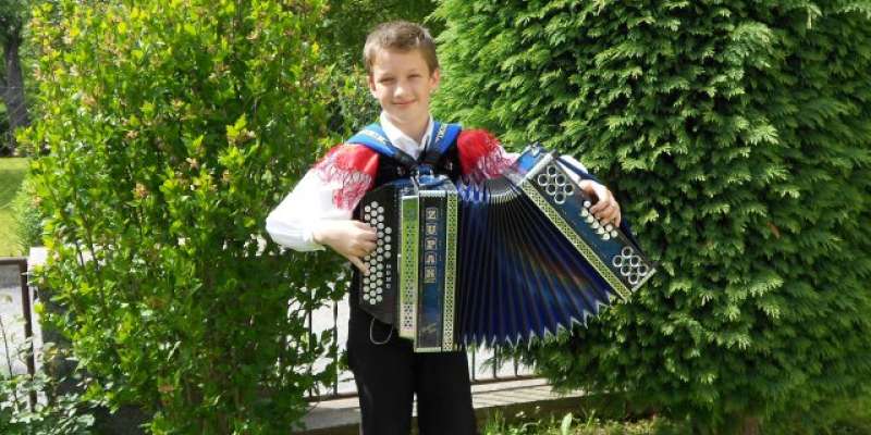 O mladem talentiranem harmonikarju bomo še veliko slišali