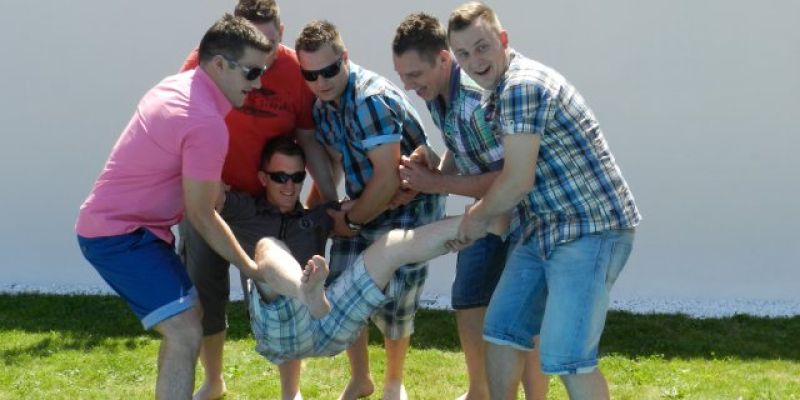 Ansambel Tik - Tak v pesmi prepevajo o ljubezni
