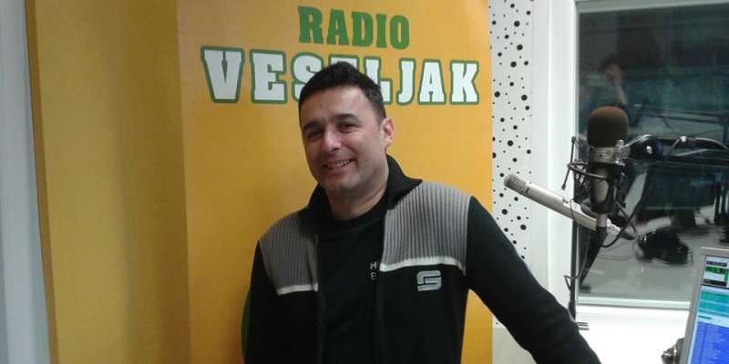 Ansambel Maj se pripravlja na zabavo z radiem Veseljak