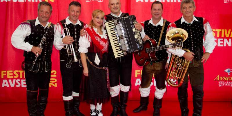 AVDIO: Igor in zlati zvoki z Avsenikovo uspešnico