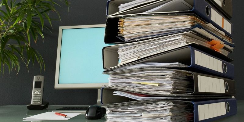 dokumenti, papirji, pisarna.jpg