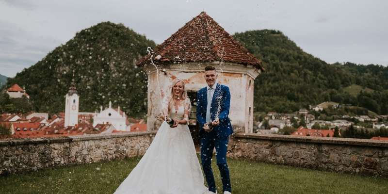 Uroš in Tjaša sta postala mož in žena