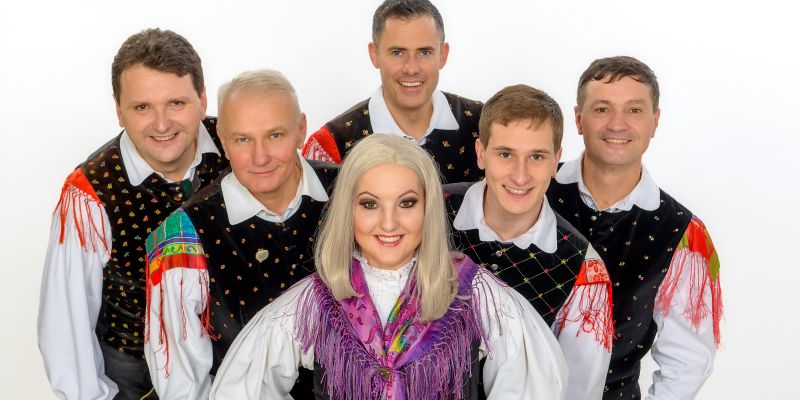 Ansambel Zeme s pesmijo, ki diši po Koroškem