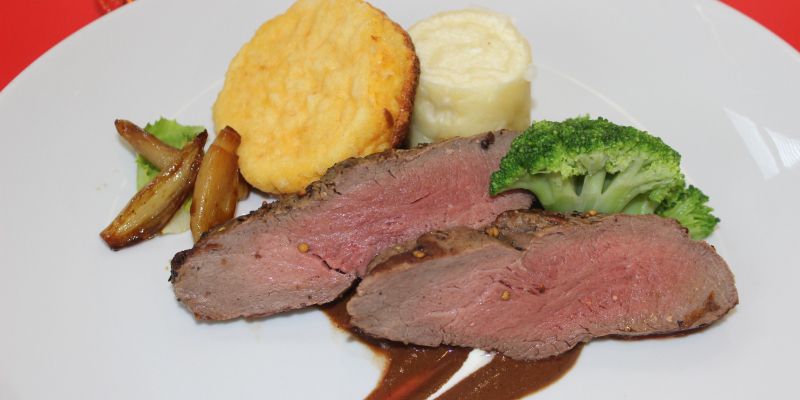 sšgt-radenci, praznični-meni