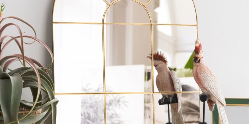 Z zlato barvo okvirjev ustvarimo bolj eleganten videz, 70 x 50 cm, MAISONS DU MONDE (49,99 eur).png