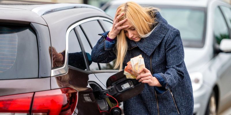 bencin, gorivo, točenje goriva.jpg