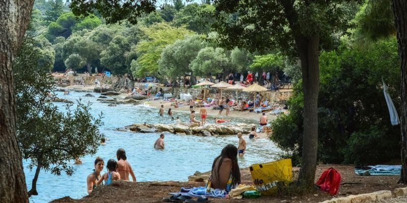 rovinj, hrvaška plaža, jadran