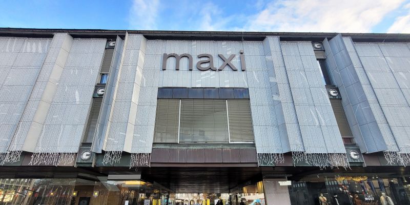 maxi.jpg