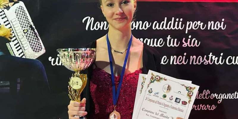 Svetovno prvenstvo v diatonični harmoniki sta osvojila Slovenca