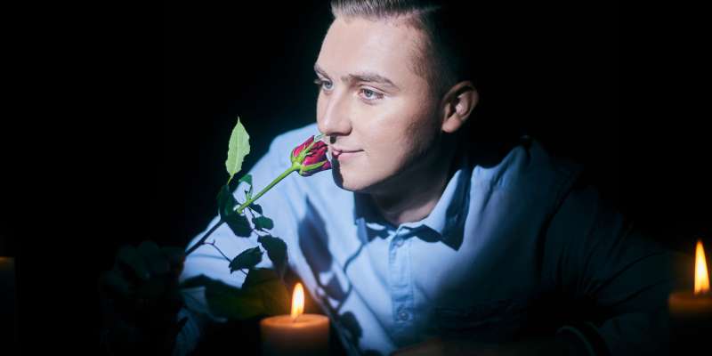 Slovenski pevec izpovedal ljubezen