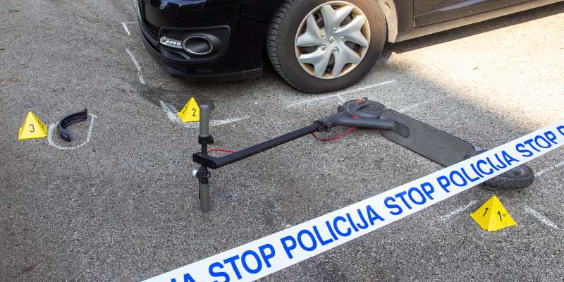 prometna nesreča, e-skiro, policija