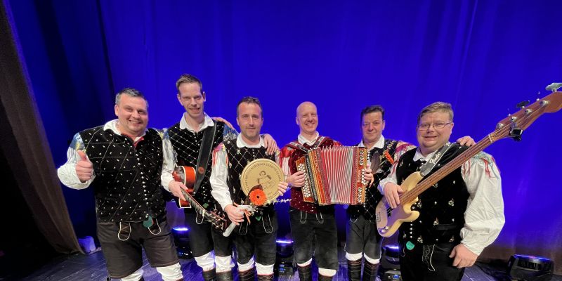 Novoletni festival osvojil Ansambel Jarica