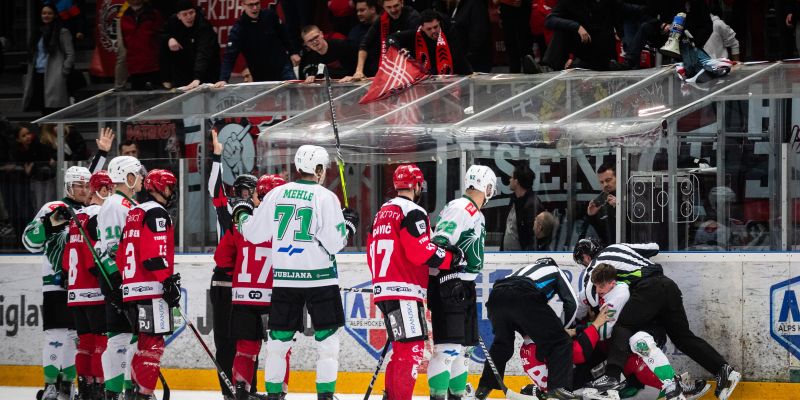 jesenice olimpija hokej 24 lv.jpg