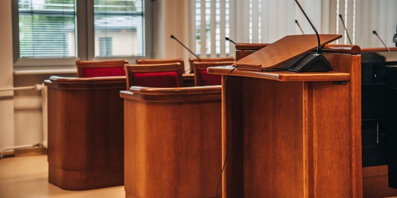 simbolična, sodišče, zatožna-klop, pravosodje