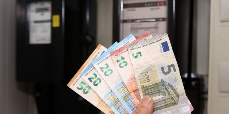 elektrika, števec, denar