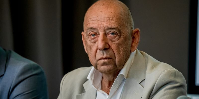 tibor simonka-SŠ.jpg