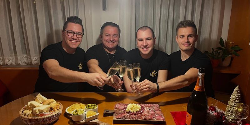 Ansambel Petan v novo leto z novim članom