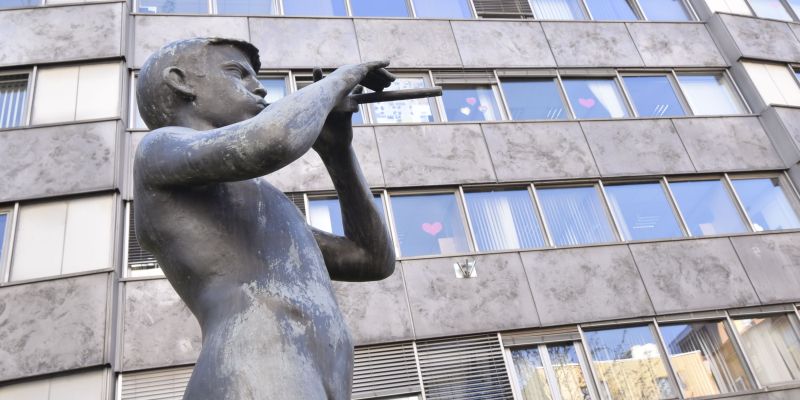 rtv slovenija deček s piščalko.jpg