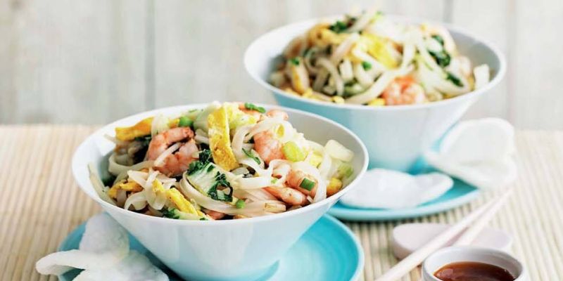 one pan prawn pad thai