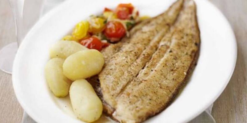 v-ponvi-ocvrt-morski-list-s-toplim-paradiznikovim-kompotom-A_558x620_acf_cropped