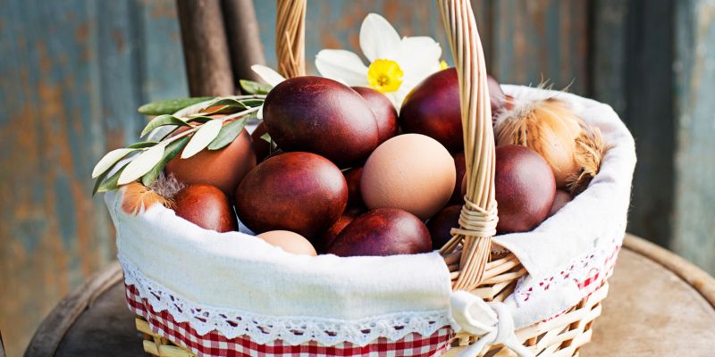 pirhi, jajca, naravna-barva