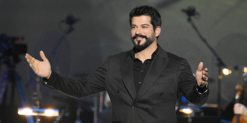 burak ozcivit 1.jpg