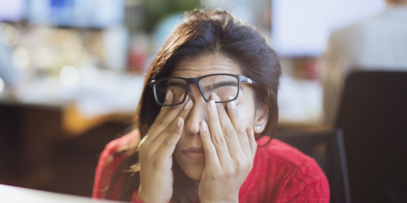 utrujene oči, računalnik.jpg