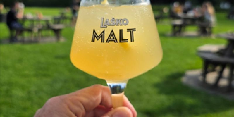 Petek, ki je zadišal po poletju – Laško Malt, glasba in znani obrazi pod ljubljanskim soncem