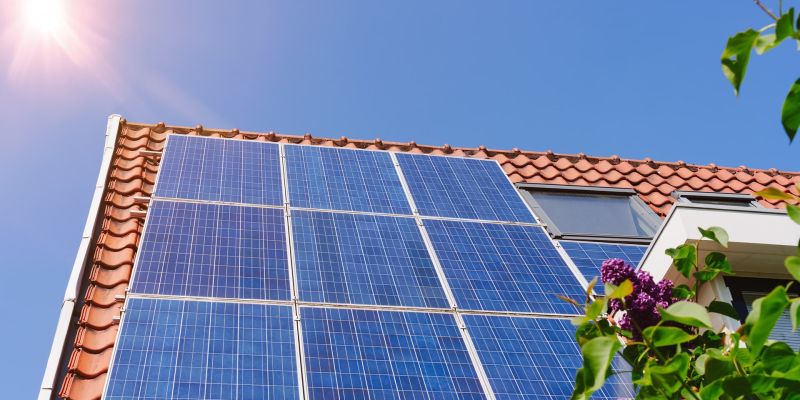 elektrika, soncna-energija, trajnost, net-met, energija-plus