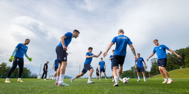 slovenija u21.jpg