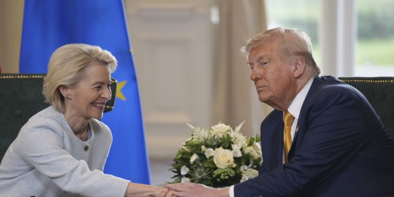 predsednica Evropske komisije Ursula von der Leyen in ameriški predsednik Donald Trump