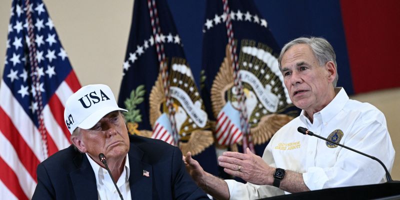 Donald Trump, Greg Abbott